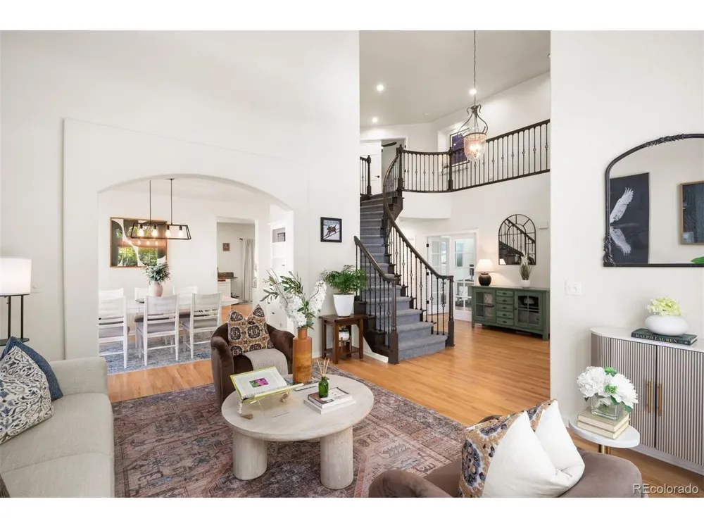 10182 Knoll Circle Littleton, CO 80130