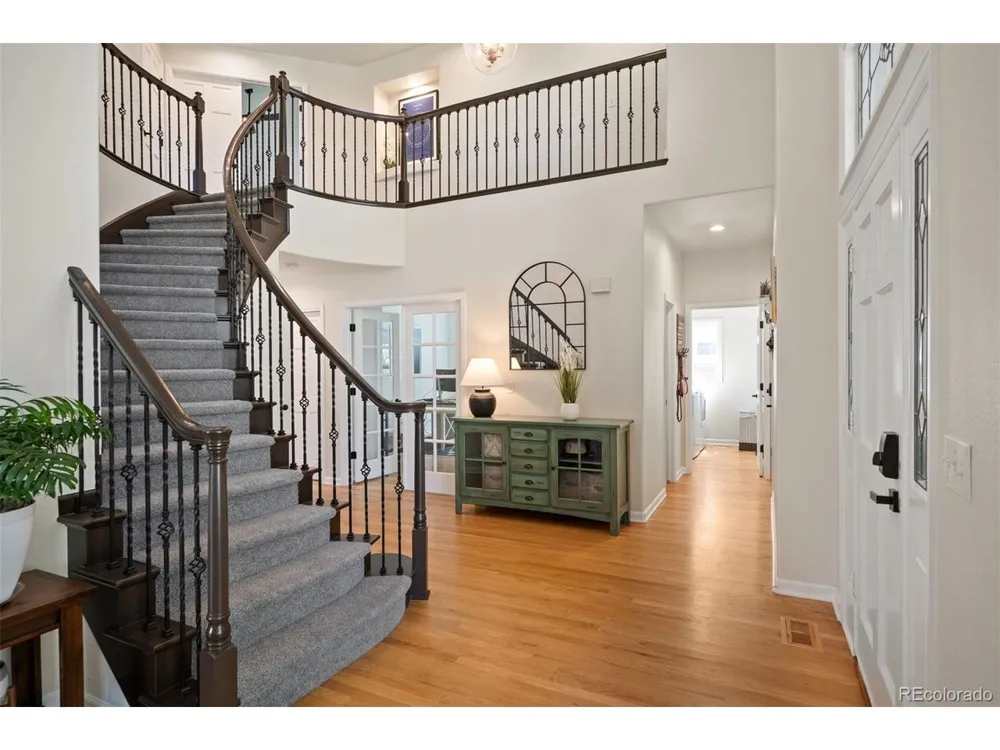 10182 Knoll Circle Littleton, CO 80130