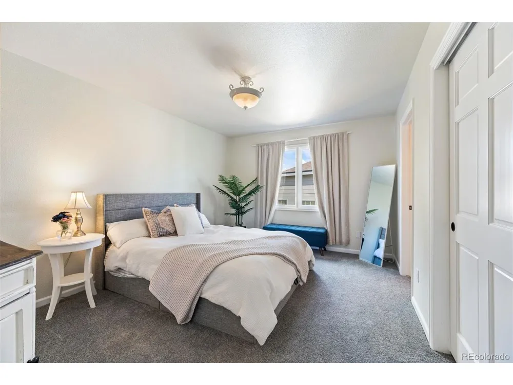 10182 Knoll Circle Littleton, CO 80130