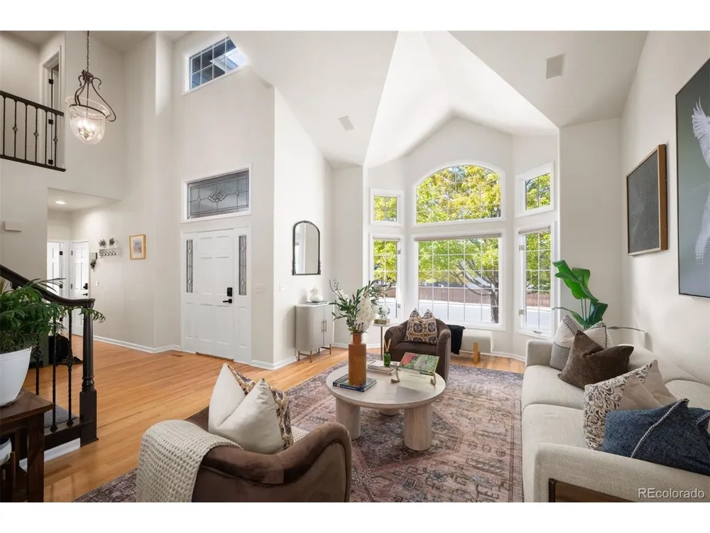 10182 Knoll Circle Littleton, CO 80130