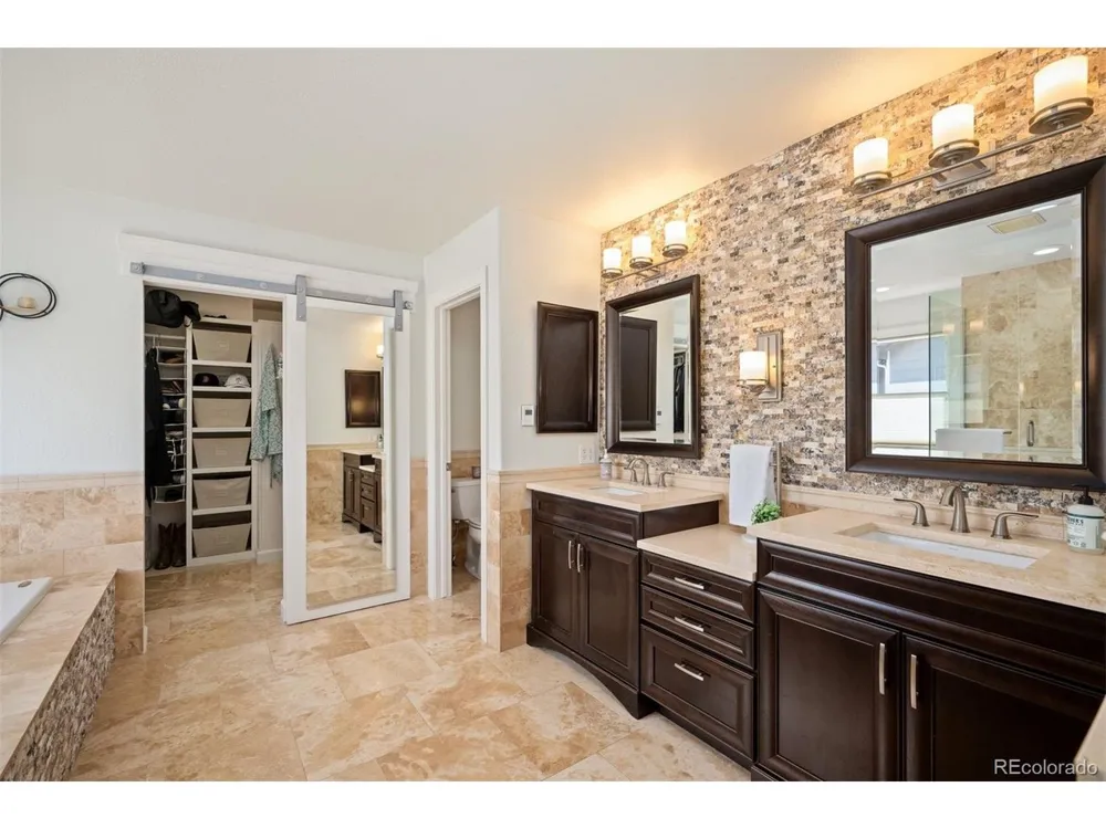 10182 Knoll Circle Littleton, CO 80130