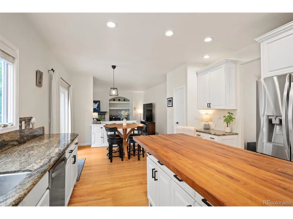 10182 Knoll Circle Littleton, CO 80130