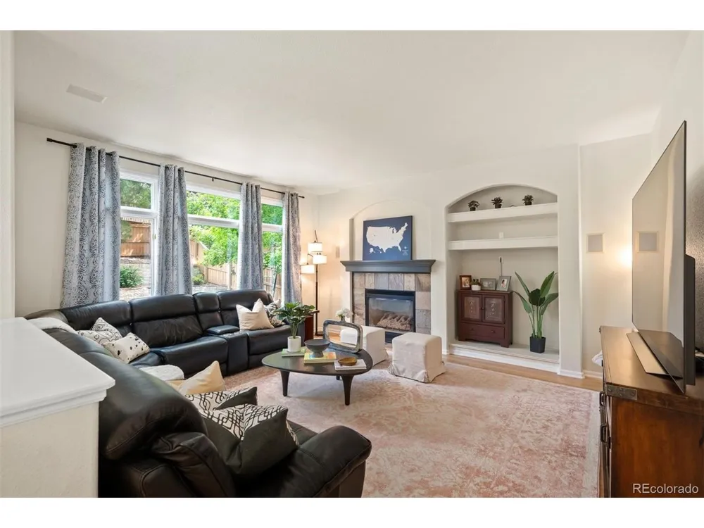 10182 Knoll Circle Littleton, CO 80130