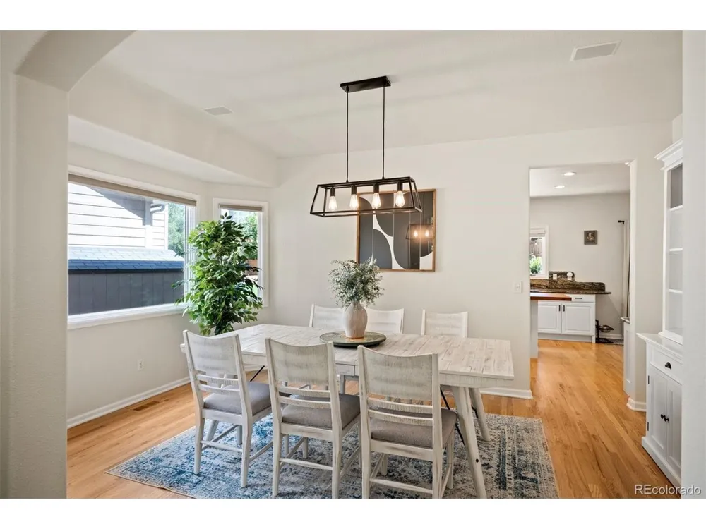 10182 Knoll Circle Littleton, CO 80130