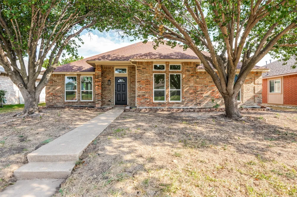 5849 Baker Drive The Colony, TX 75056