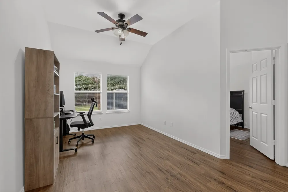 905 Lake Grove Drive Little Elm, TX 75068