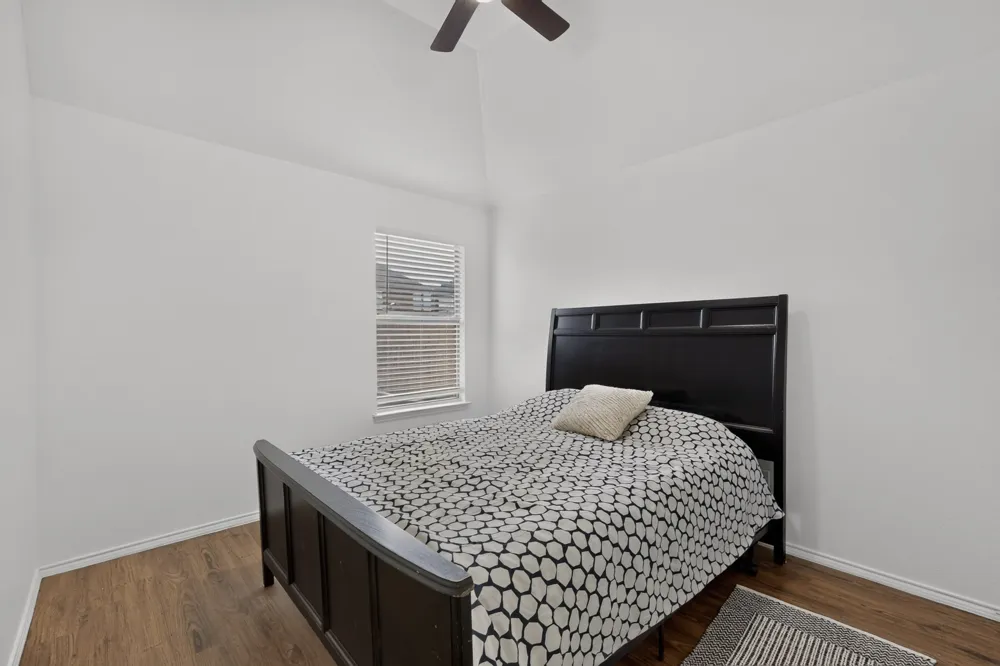 905 Lake Grove Drive Little Elm, TX 75068