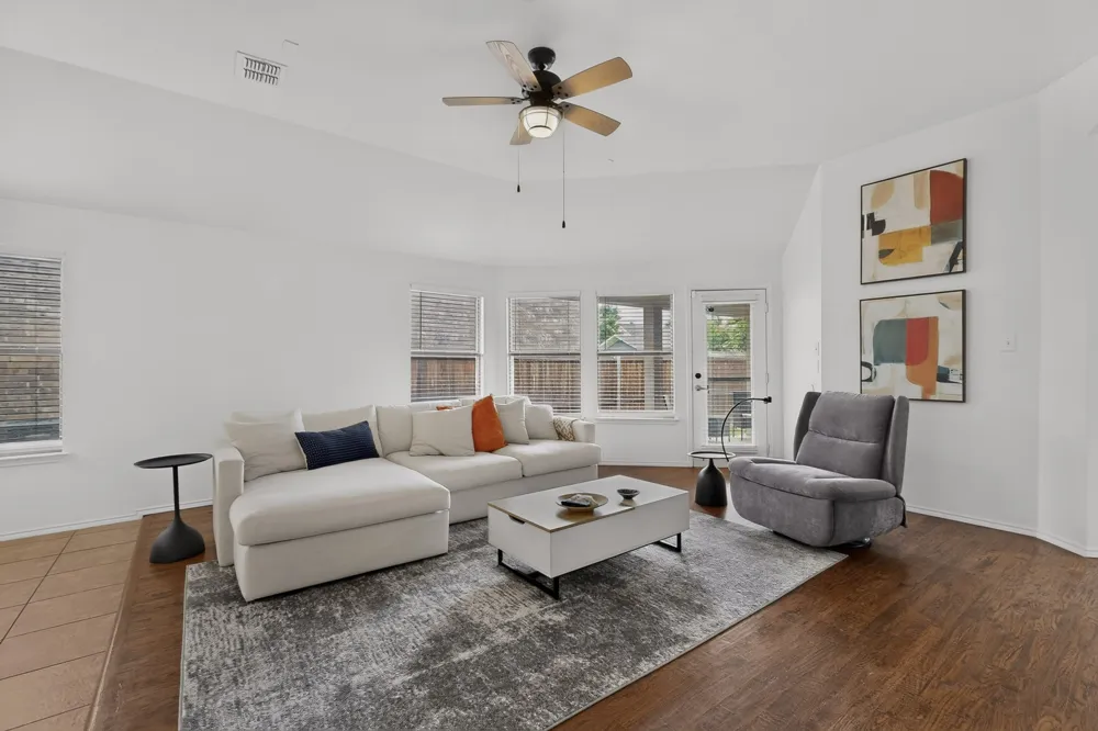 905 Lake Grove Drive Little Elm, TX 75068