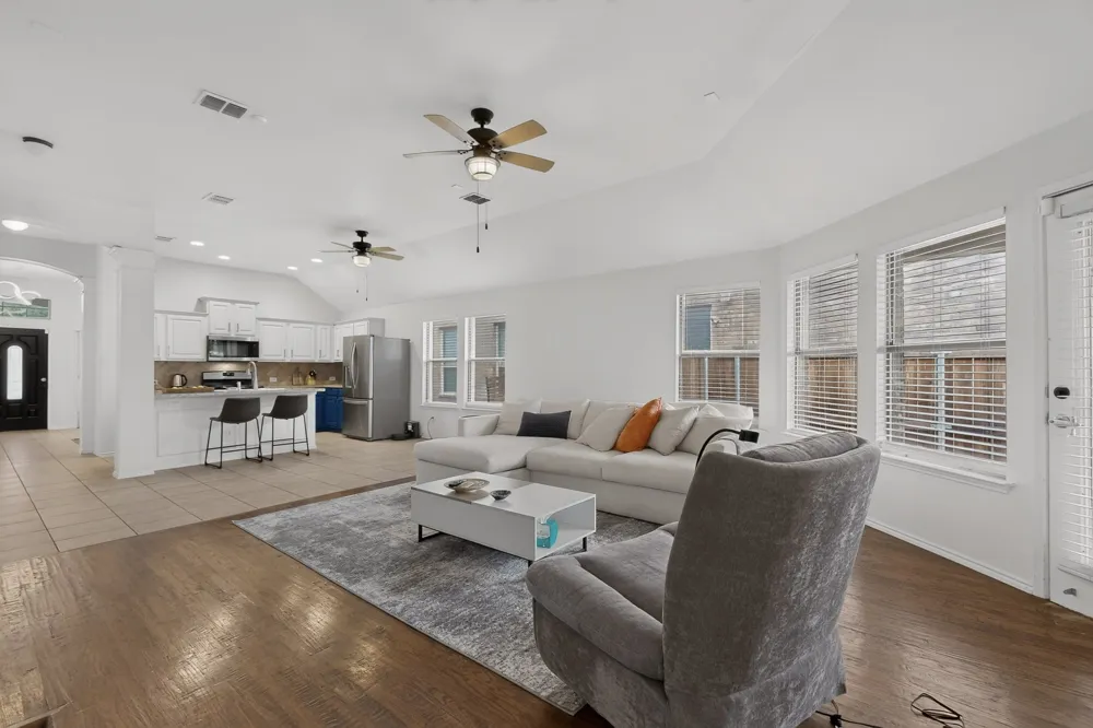 905 Lake Grove Drive Little Elm, TX 75068
