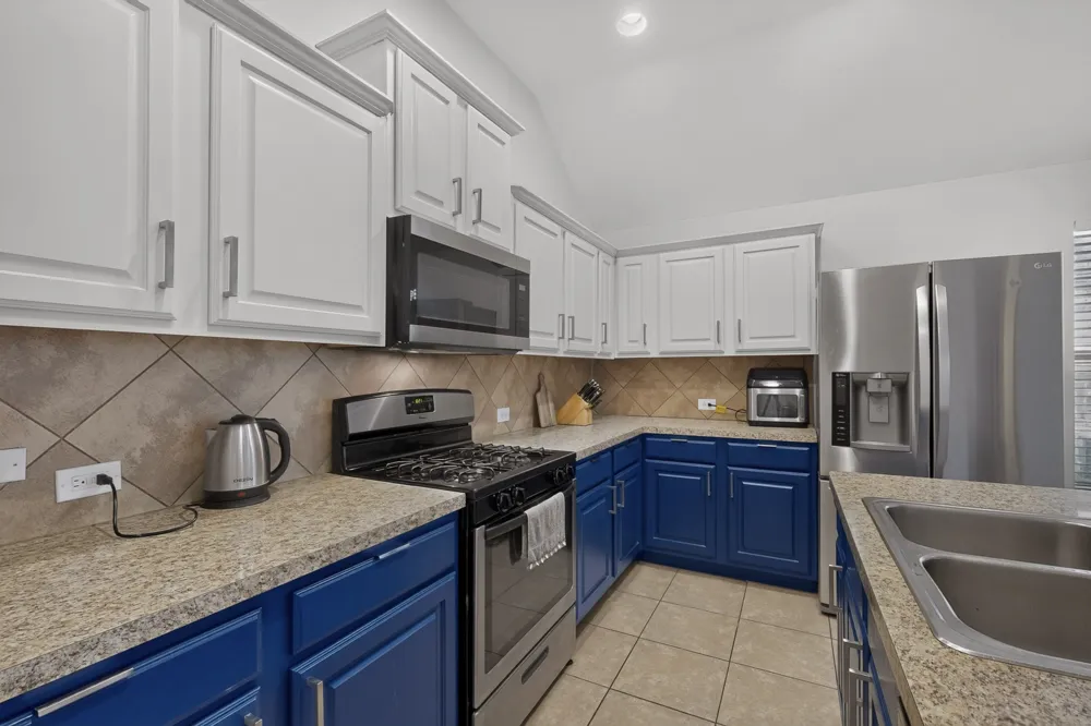905 Lake Grove Drive Little Elm, TX 75068