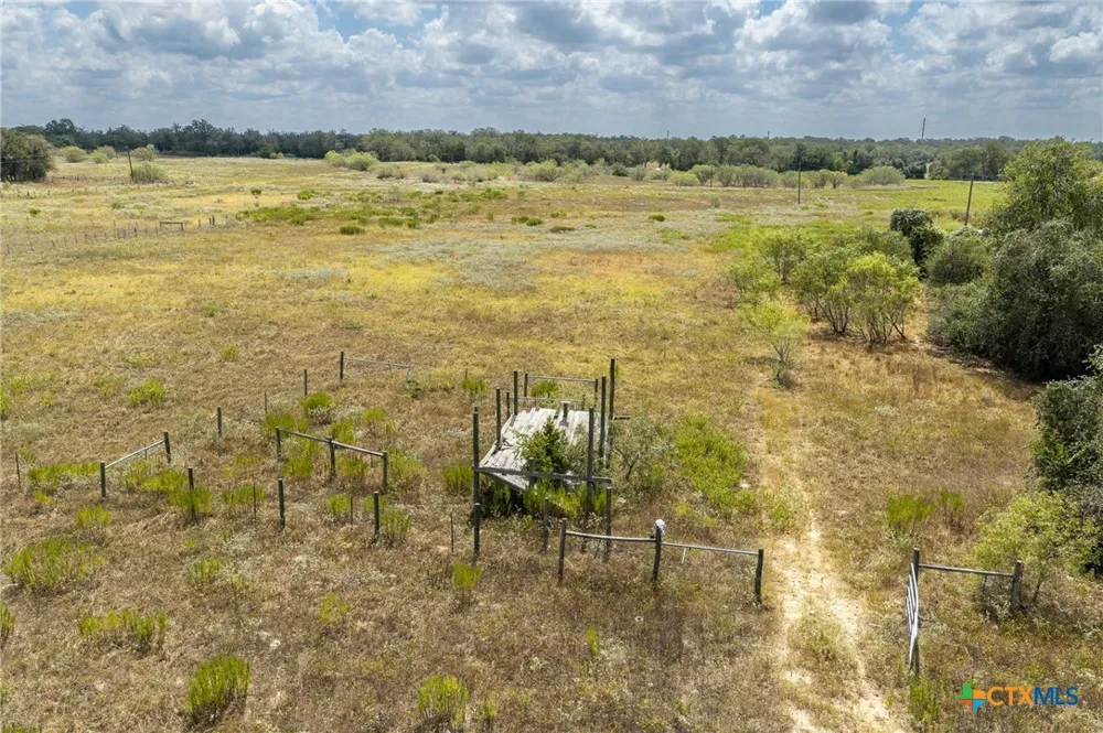 2195 Mule Creek Road Harwood, TX 78632