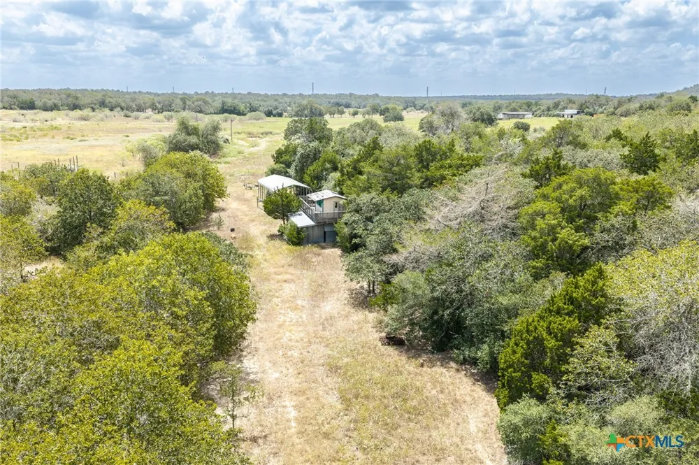 2195 Mule Creek Road Harwood, TX 78632