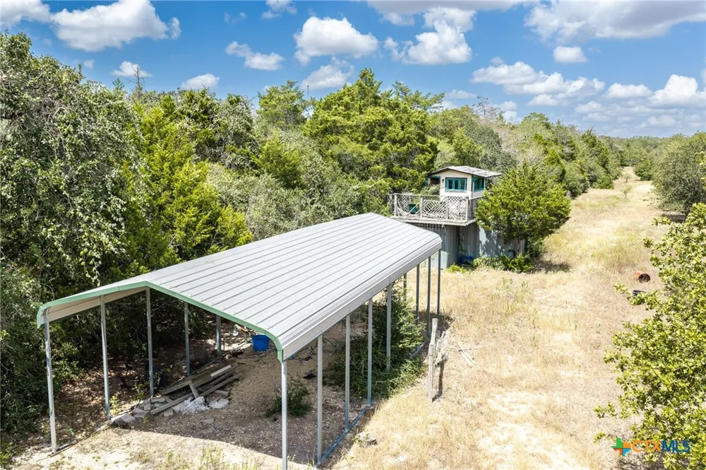 2195 Mule Creek Road Harwood, TX 78632