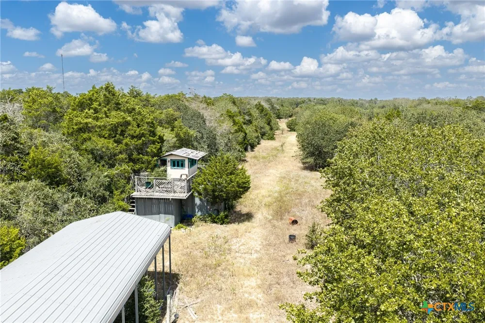 2195 Mule Creek Road Harwood, TX 78632