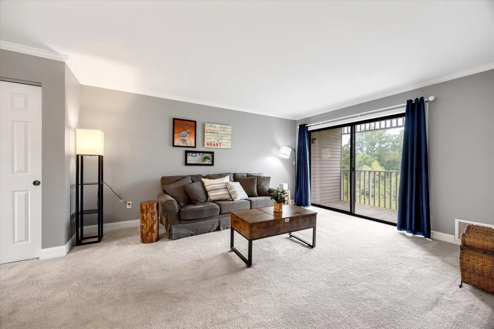 3344 Devonwood Hills NE Grand Rapids, MI 49525