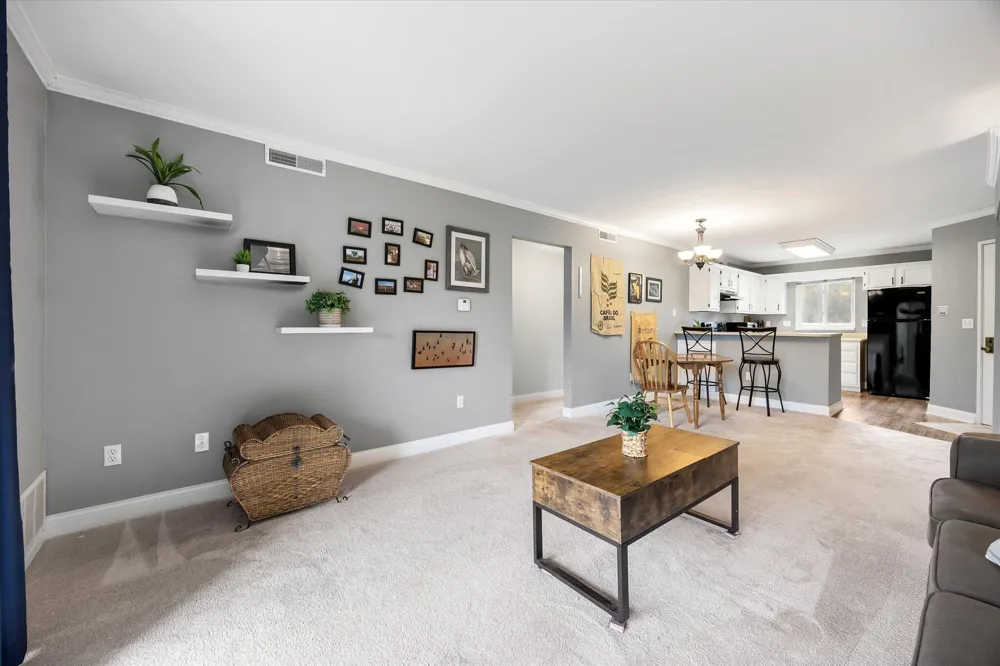 3344 Devonwood Hills NE Grand Rapids, MI 49525