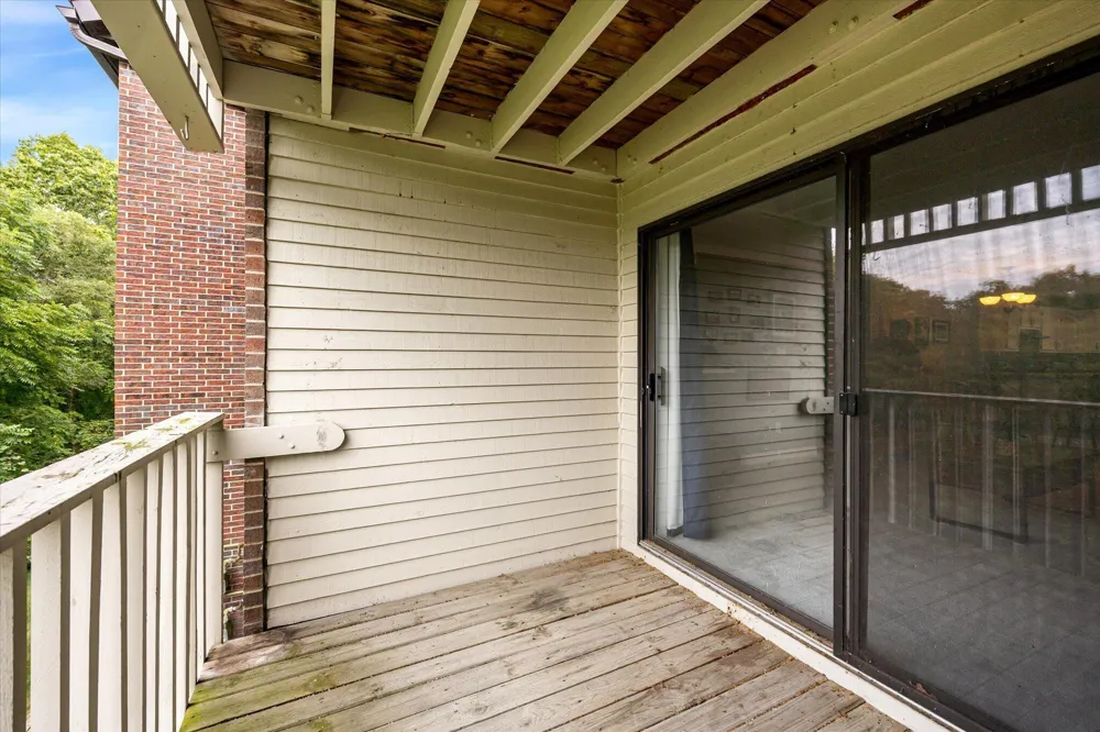 3344 Devonwood Hills NE Grand Rapids, MI 49525