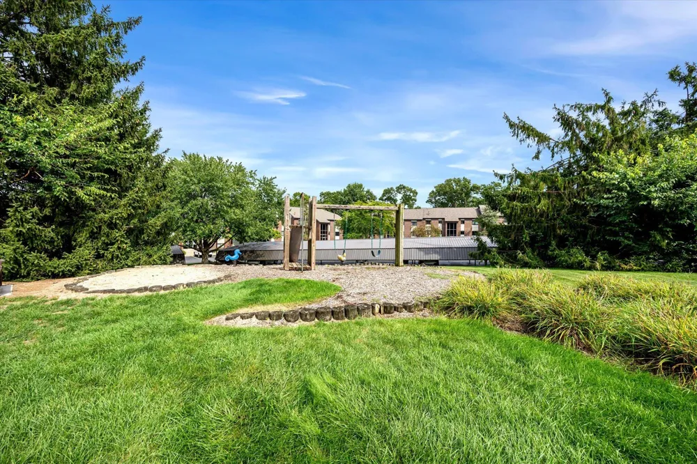 3344 Devonwood Hills NE Grand Rapids, MI 49525