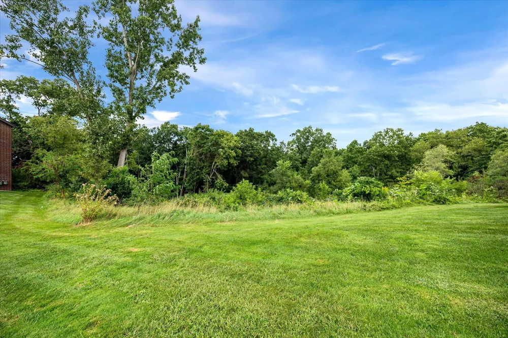 3344 Devonwood Hills NE Grand Rapids, MI 49525