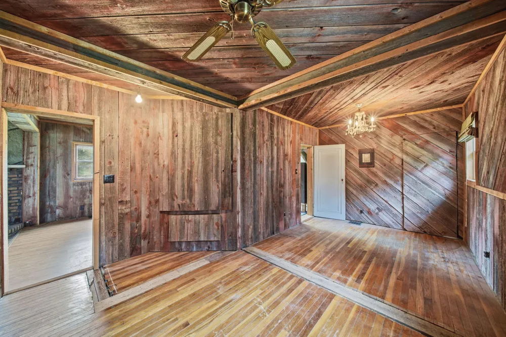5096 Page Avenue Jackson, MI 49201