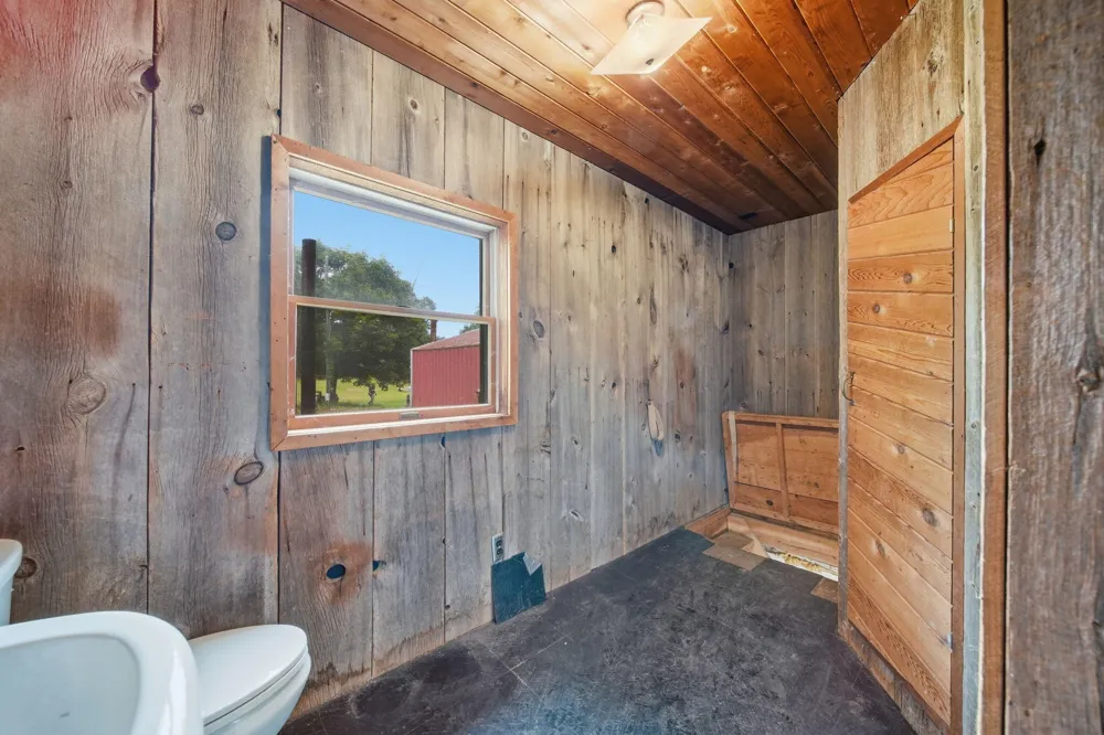 5096 Page Avenue Jackson, MI 49201
