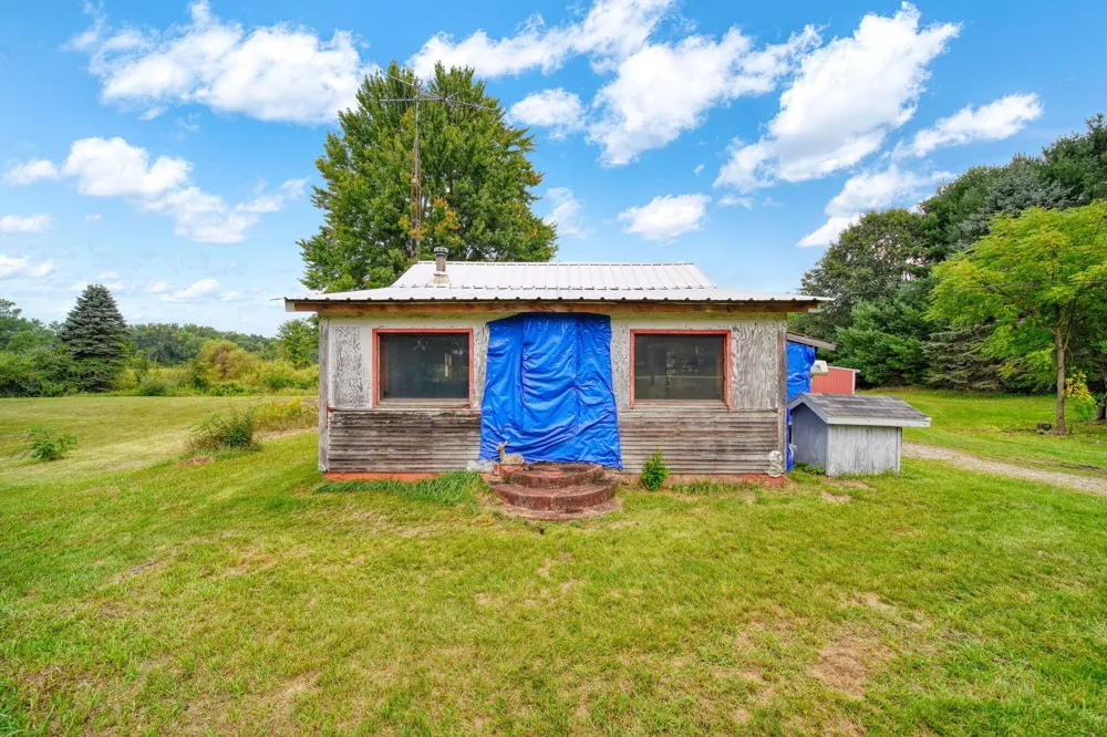 5096 Page Avenue Jackson, MI 49201