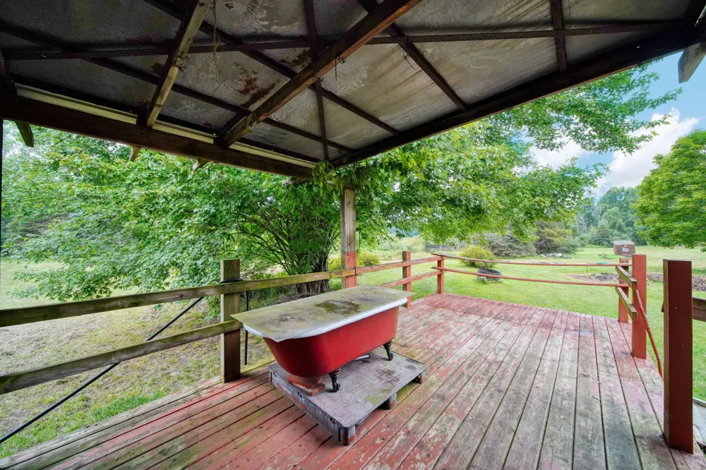 5096 Page Avenue Jackson, MI 49201