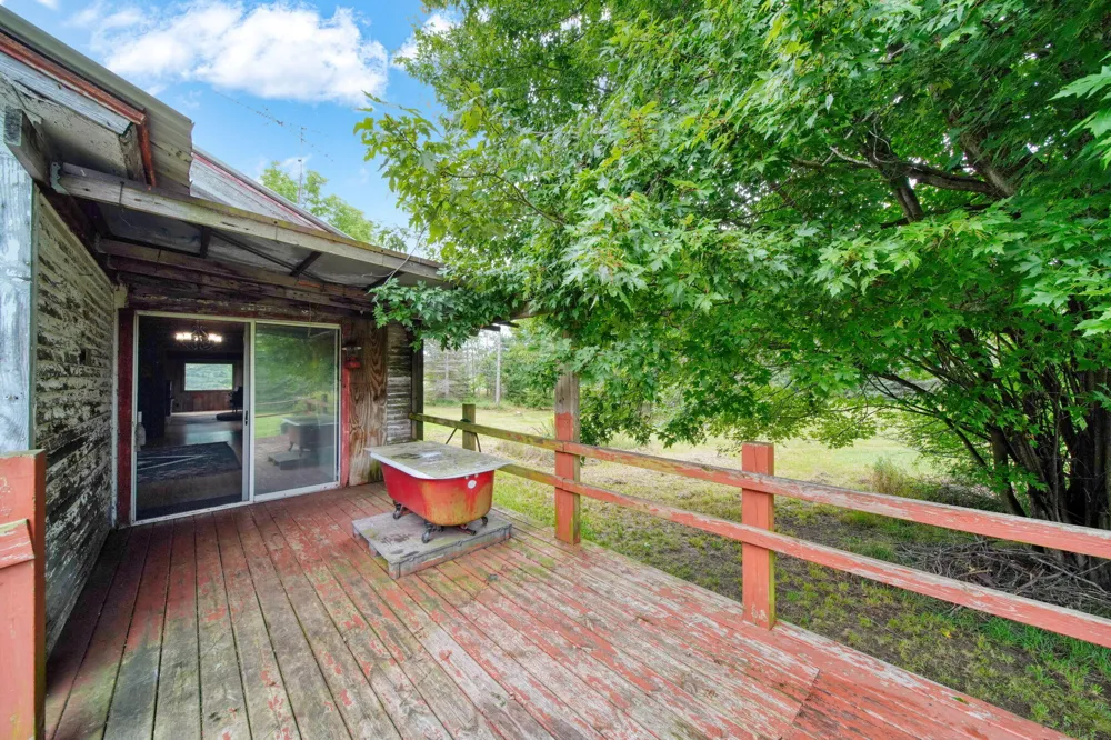 5096 Page Avenue Jackson, MI 49201
