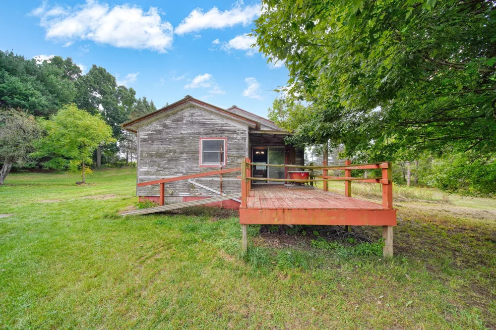 5096 Page Avenue Jackson, MI 49201