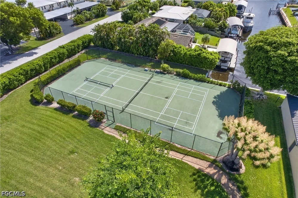 SE 17th Place #103 Cape Coral, FL 33904
