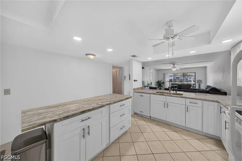SE 17th Place #103 Cape Coral, FL 33904