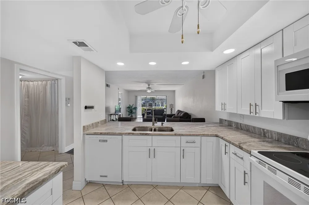 SE 17th Place #103 Cape Coral, FL 33904