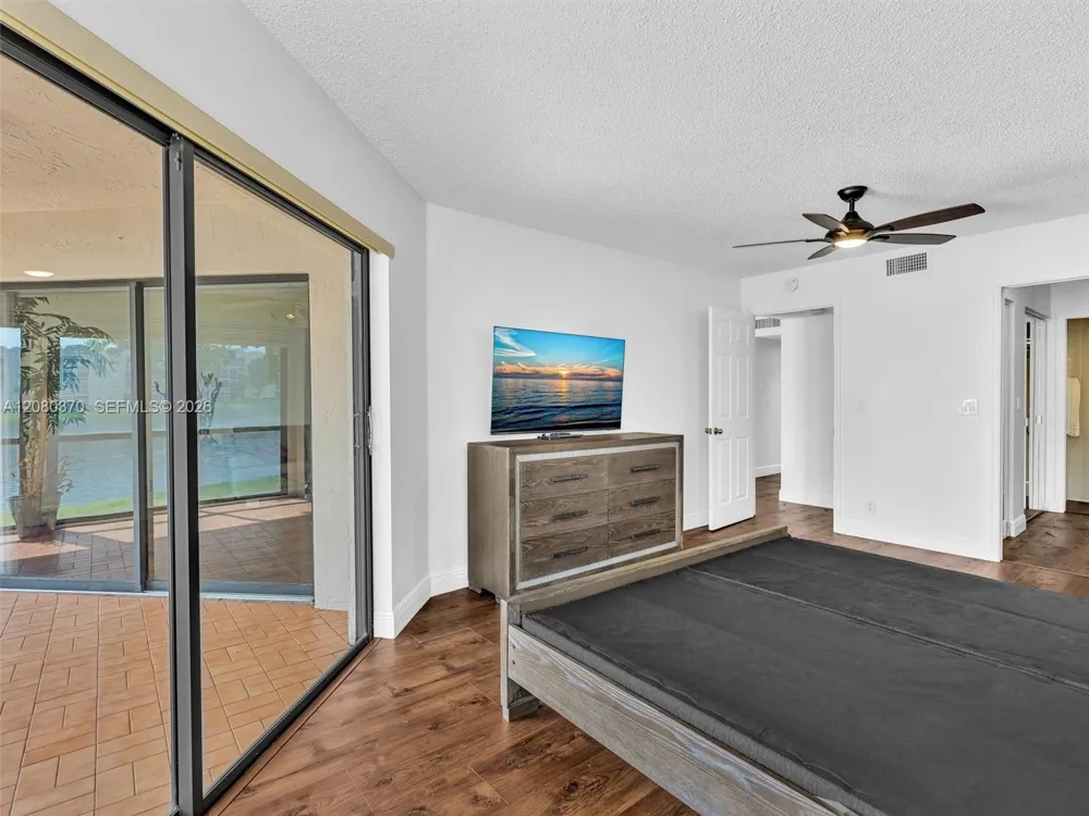 7518 Fairfax Dr #110 Tamarac, FL 33321