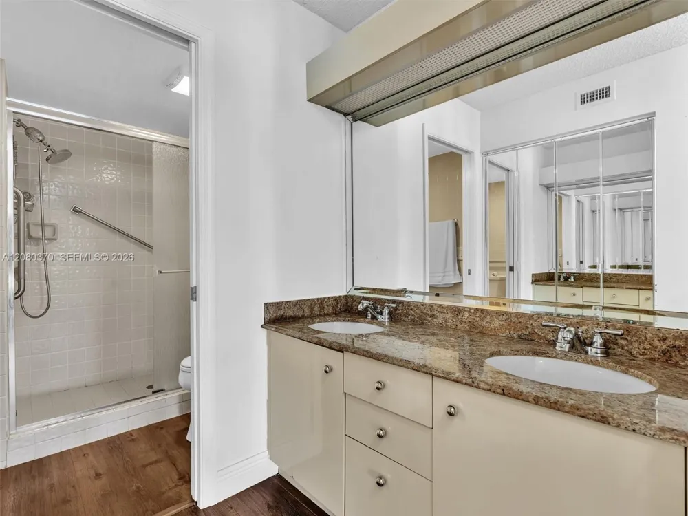 7518 Fairfax Dr #110 Tamarac, FL 33321