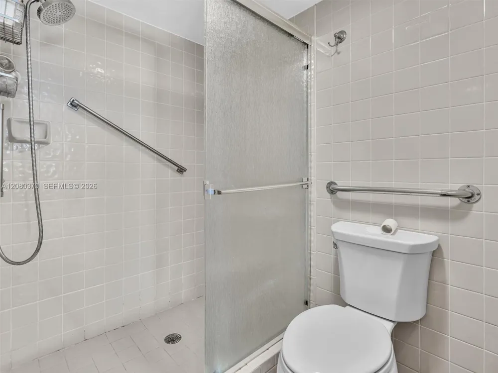 7518 Fairfax Dr #110 Tamarac, FL 33321