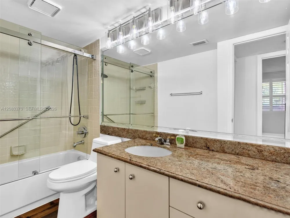 7518 Fairfax Dr #110 Tamarac, FL 33321