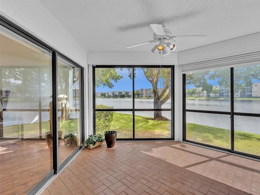 7518 Fairfax Dr #110 Tamarac, FL 33321