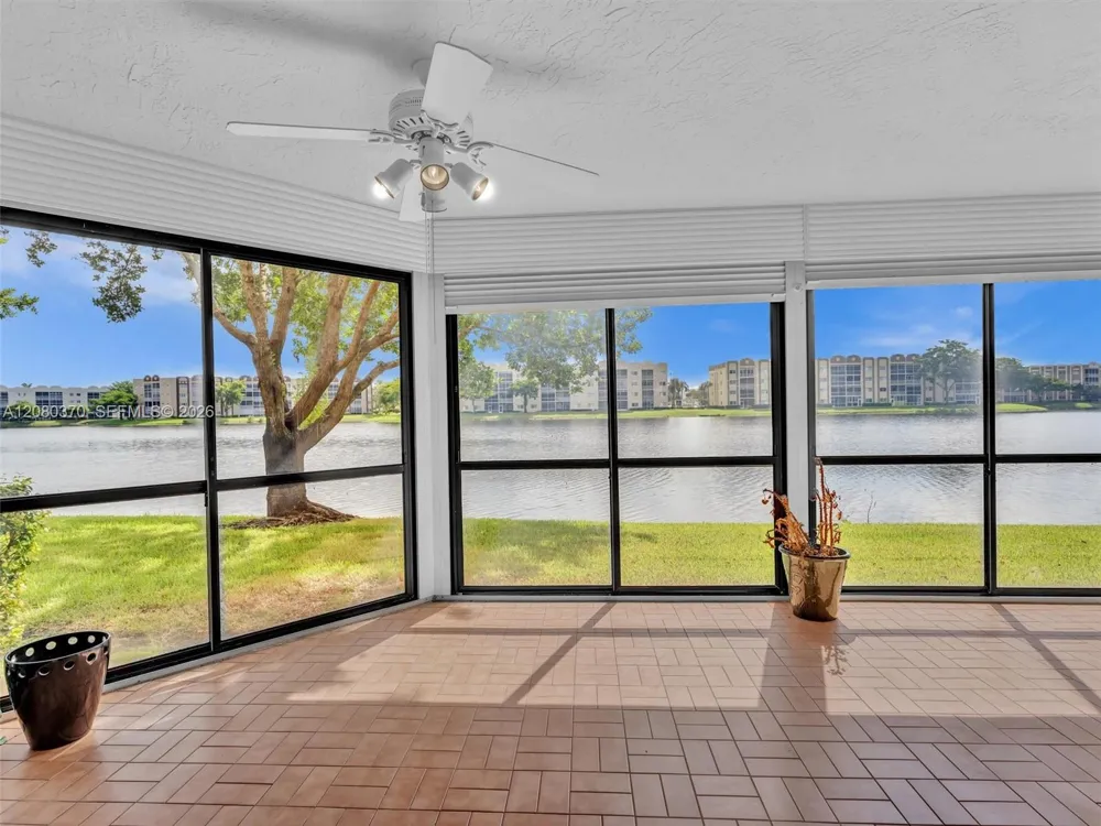 7518 Fairfax Dr #110 Tamarac, FL 33321