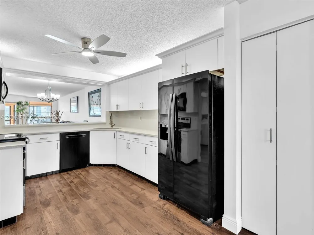 7518 Fairfax Dr #110 Tamarac, FL 33321