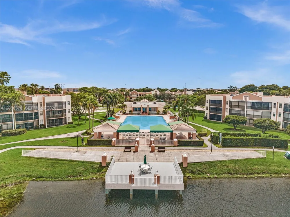 7518 Fairfax Dr #110 Tamarac, FL 33321