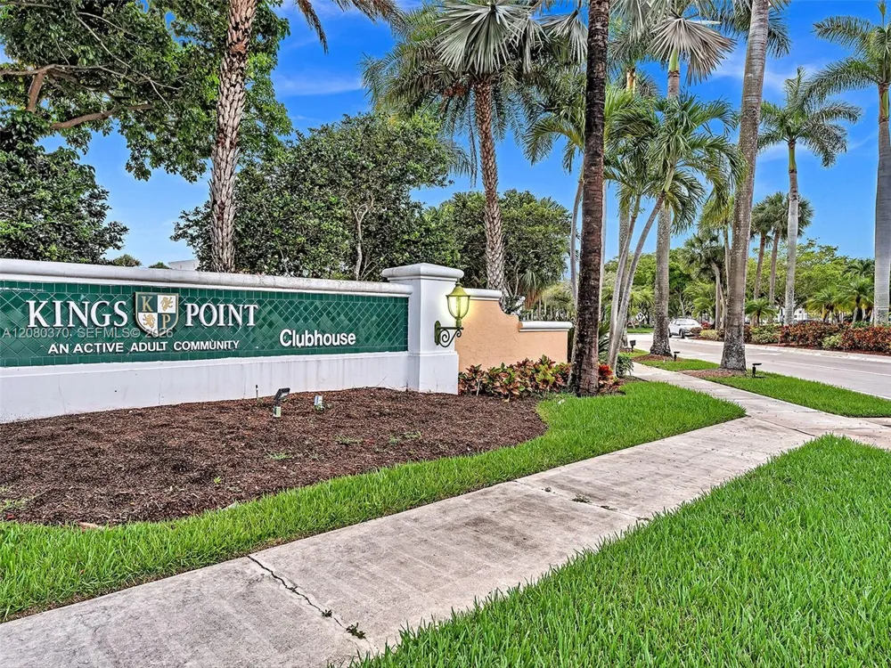 7518 Fairfax Dr #110 Tamarac, FL 33321