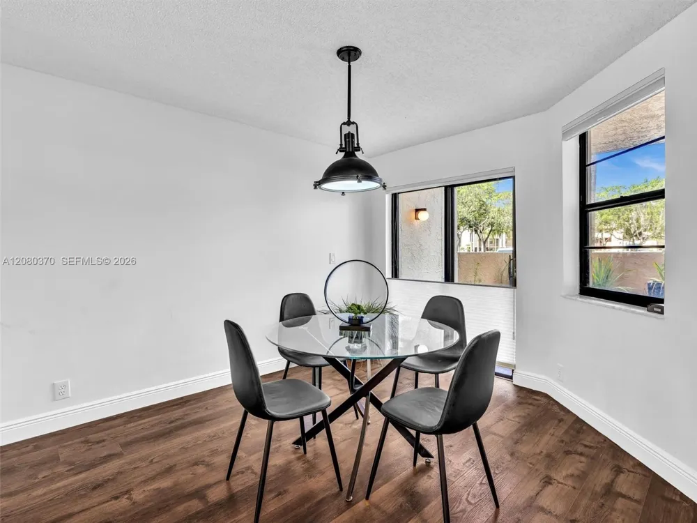 7518 Fairfax Dr #110 Tamarac, FL 33321