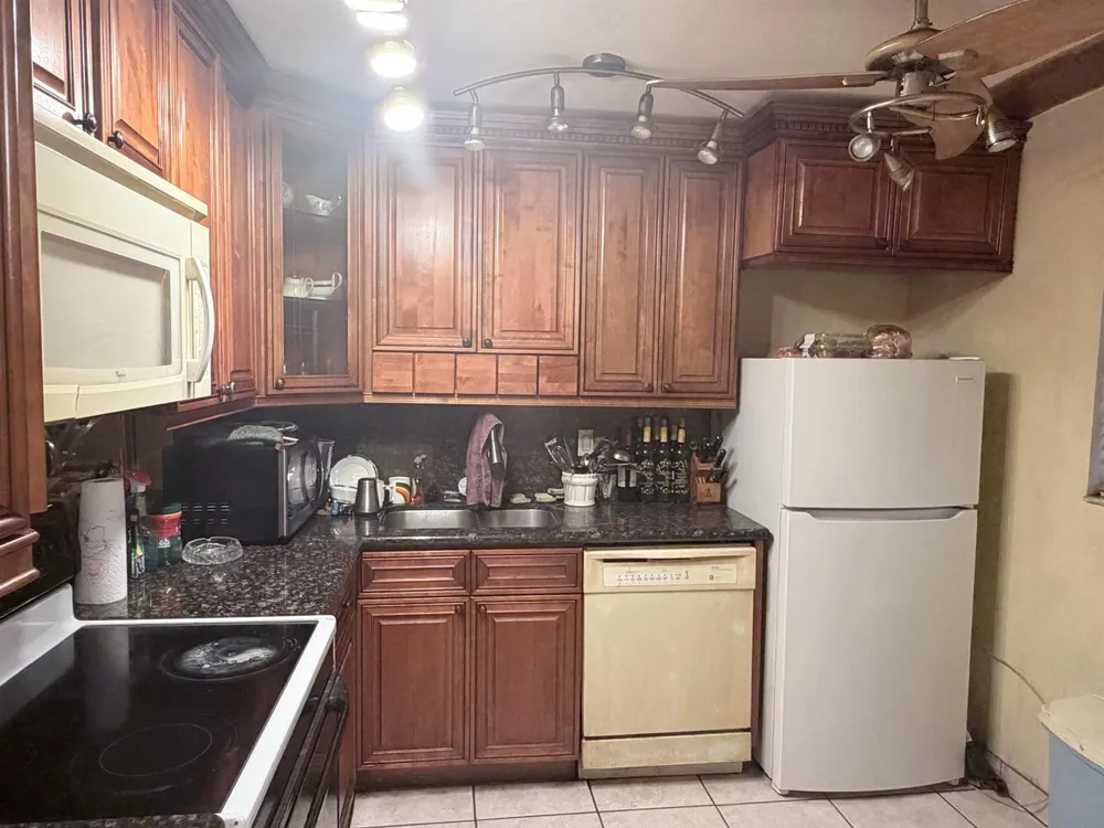 3090 HOLIDAY SPRINGS BOULEVARD #105 Margate, FL 33063