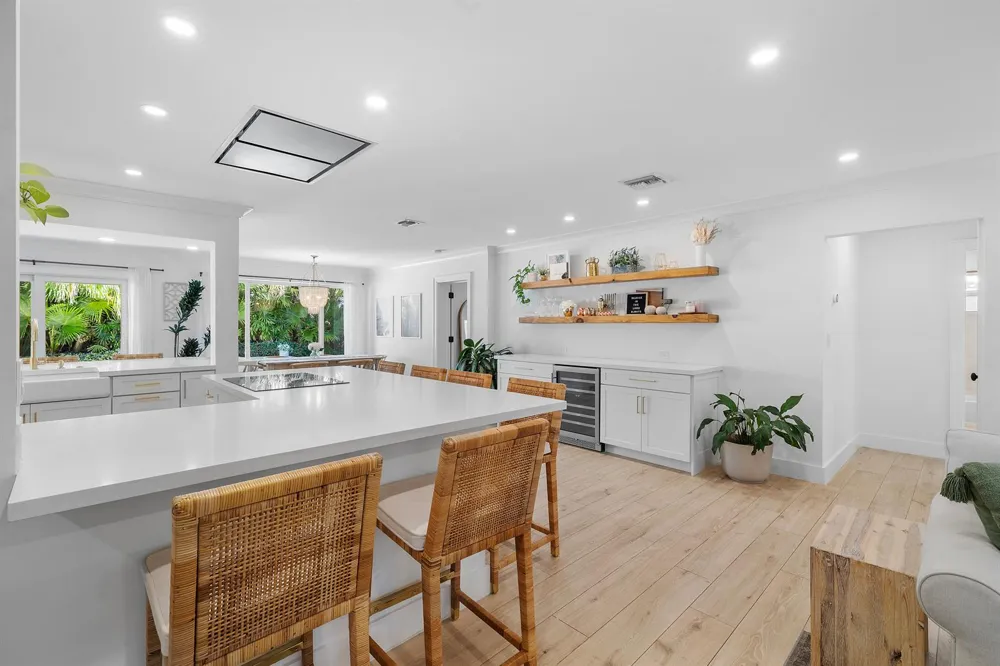 2641 NE 52nd Street Lighthouse Point, FL 33064