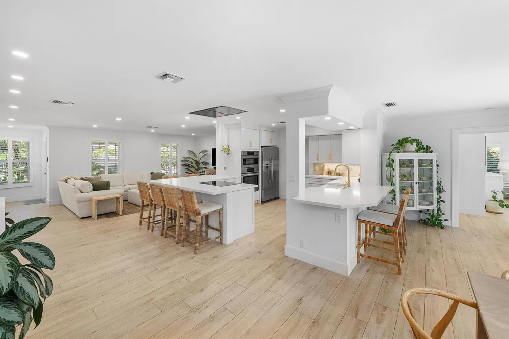 2641 NE 52nd Street Lighthouse Point, FL 33064