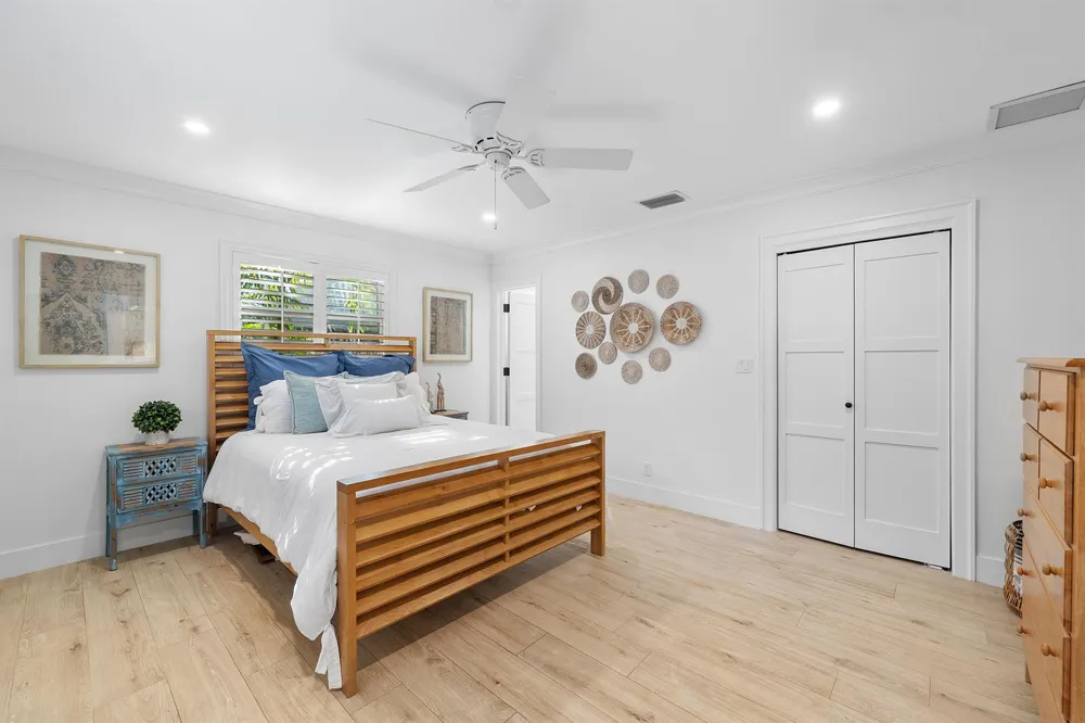 2641 NE 52nd Street Lighthouse Point, FL 33064