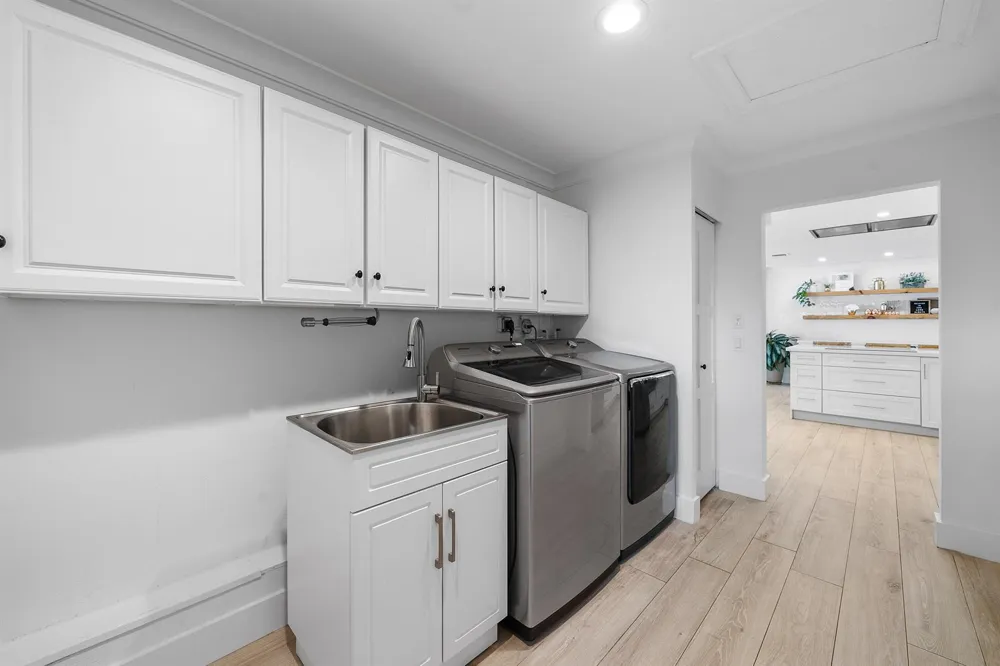 2641 NE 52nd Street Lighthouse Point, FL 33064