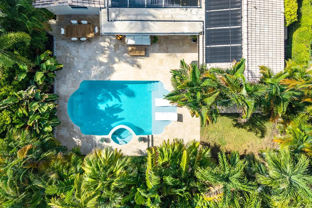 2641 NE 52nd Street Lighthouse Point, FL 33064