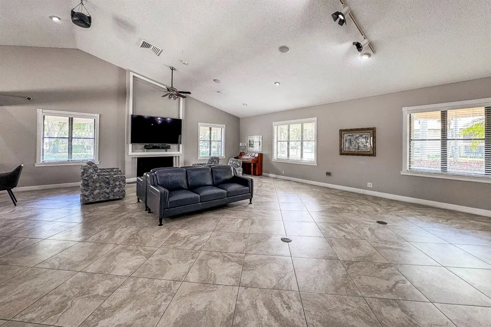 3362 Lucerne Park Drive 