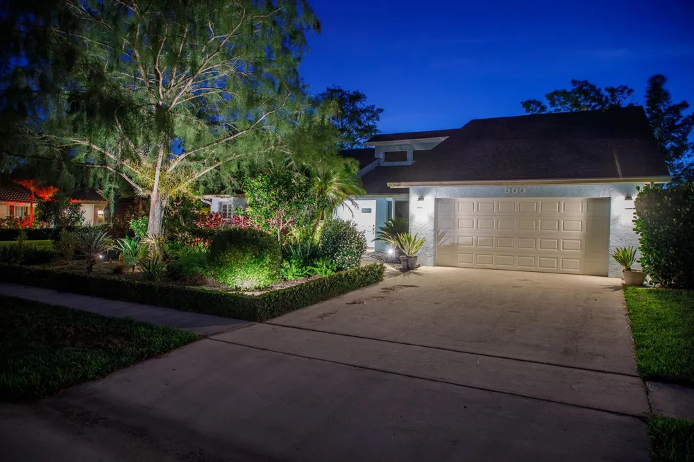 900 COSMOS COURT Wellington, FL 33414